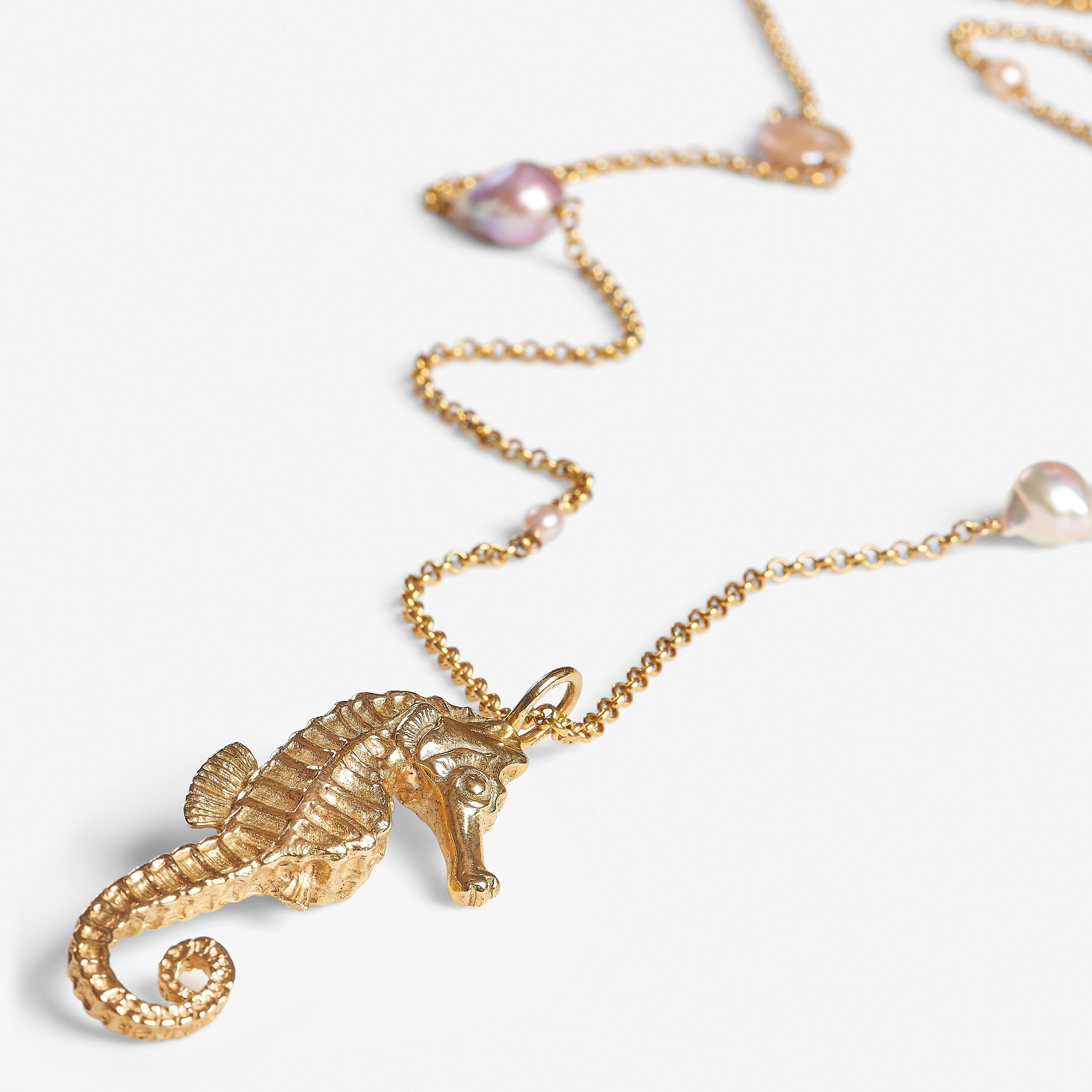 Blue Bay Sea Horse Gold - Oceano Pearls