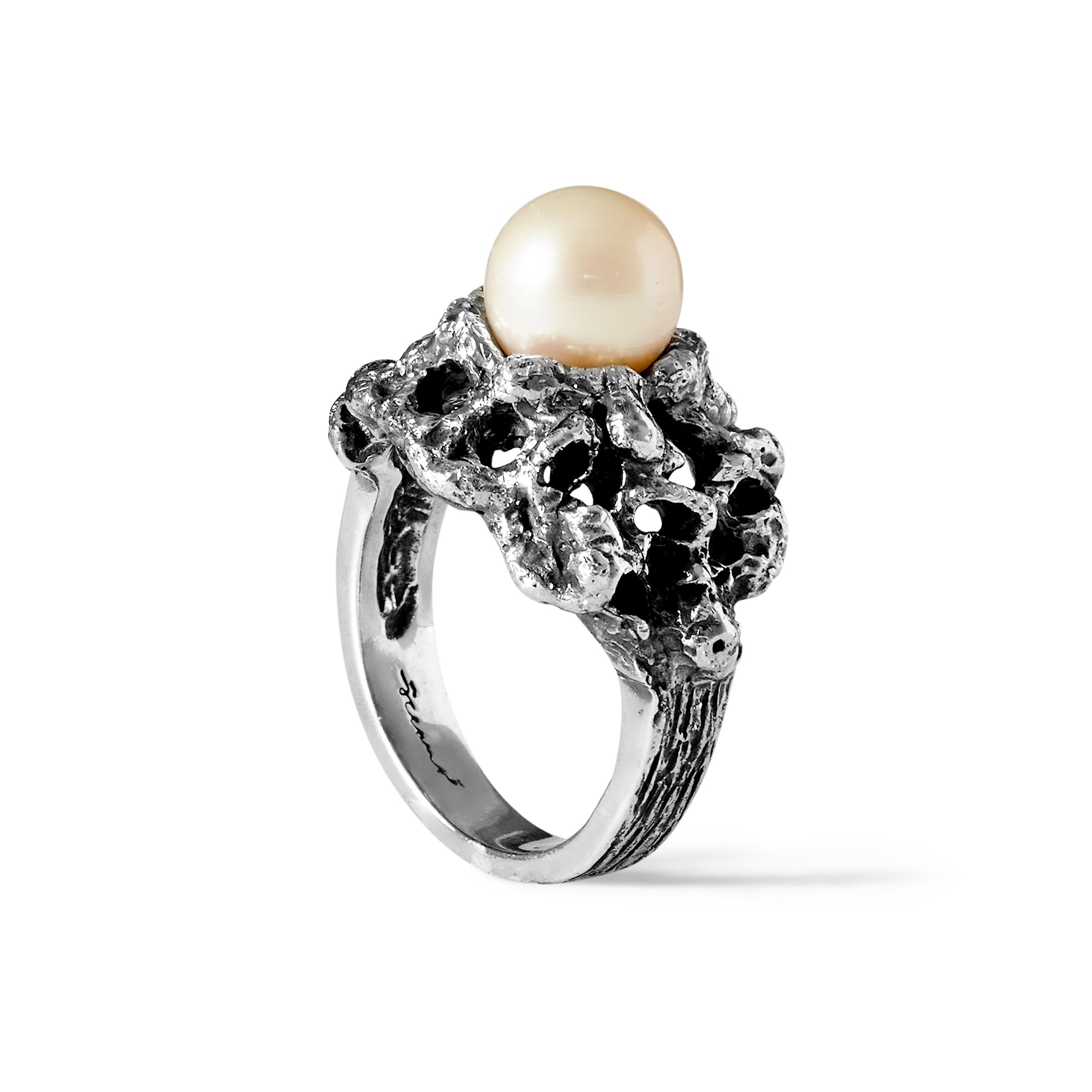 Ile aux Sables Oxidised White Round 8mm