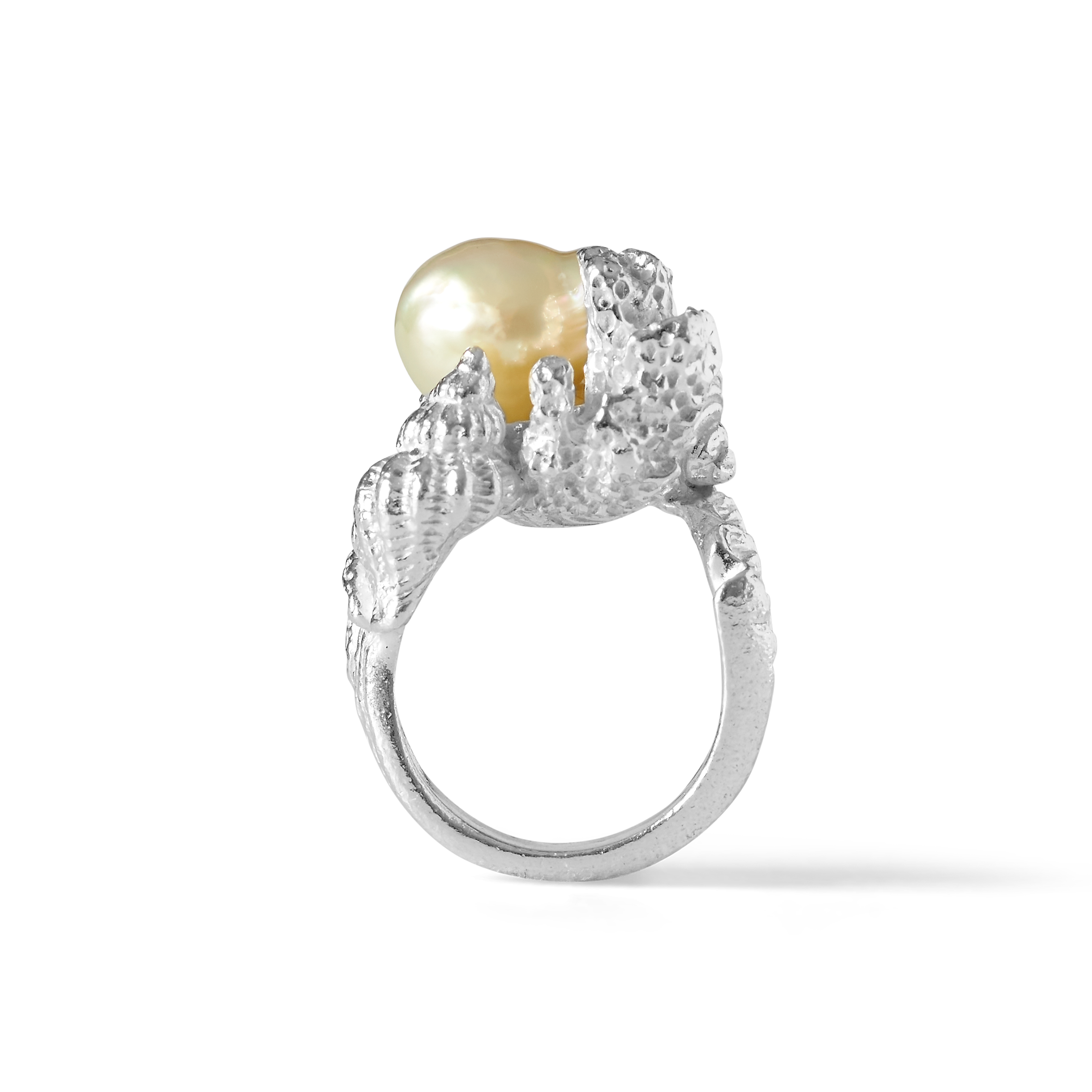 Grand Sable Silver White South Sea Baroque