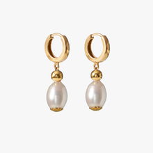 Load image into Gallery viewer, Rivière des Créoles Gold Drop Pearls
