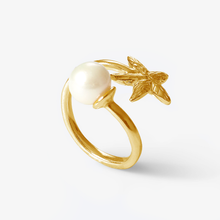 Load image into Gallery viewer, Trou d&#39;Eau Douce Gold Starfish &amp; White
